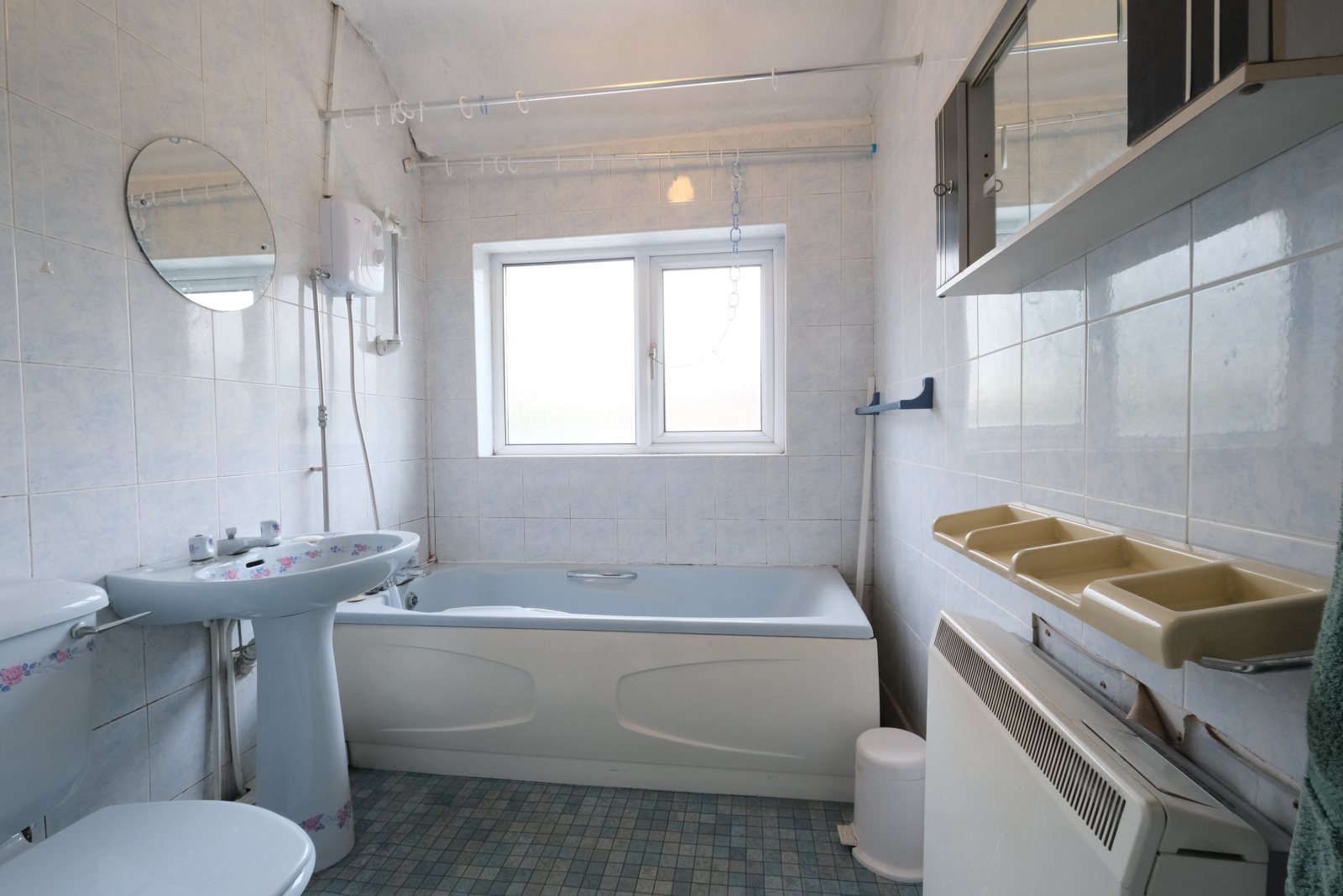 Property for sale at 40 Baldwins Lane, Hall Green, Birmingham. B28 0QX