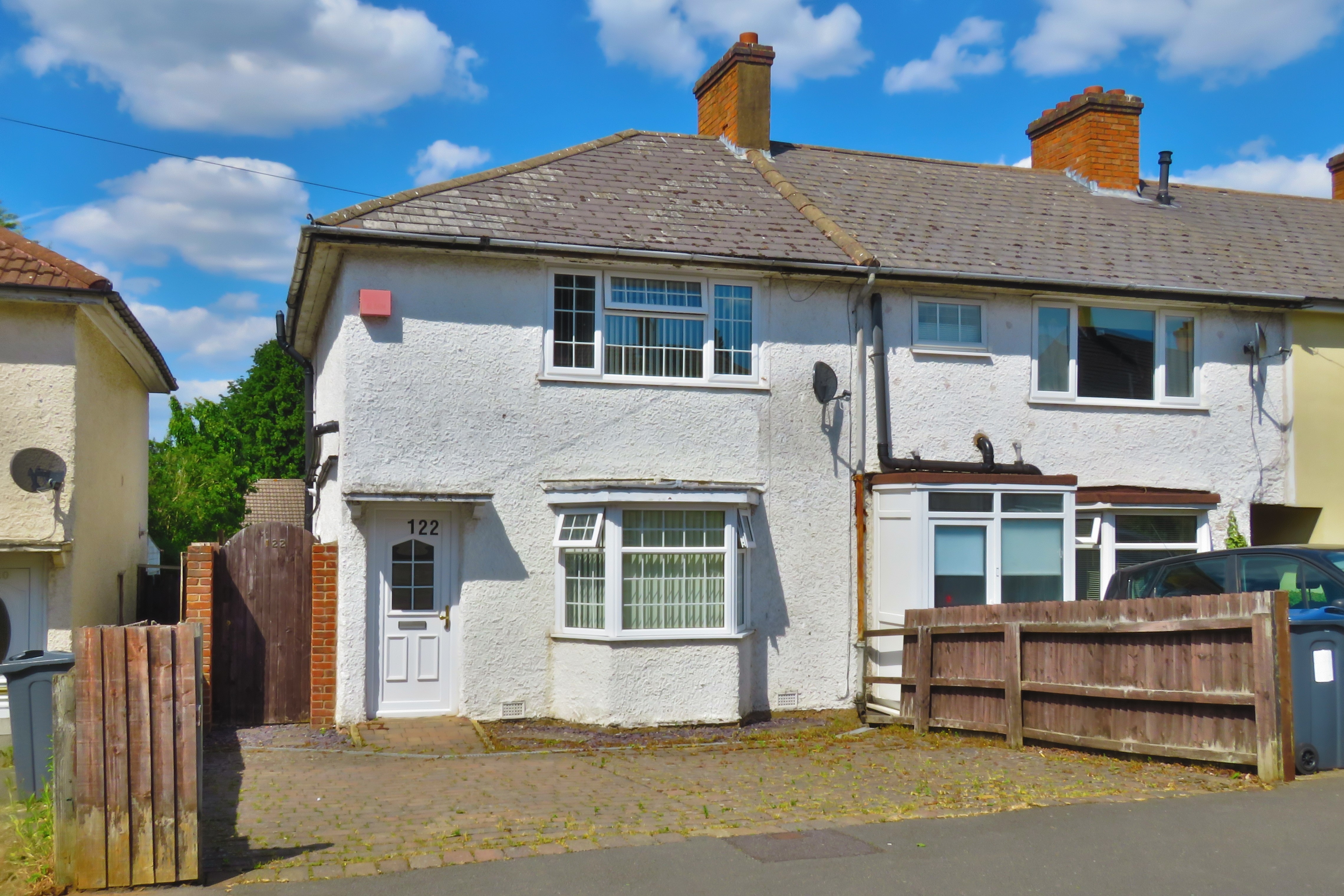 122 Cleeve Road Yardley Wood, Birmingham, Birmingham. B14 4EF