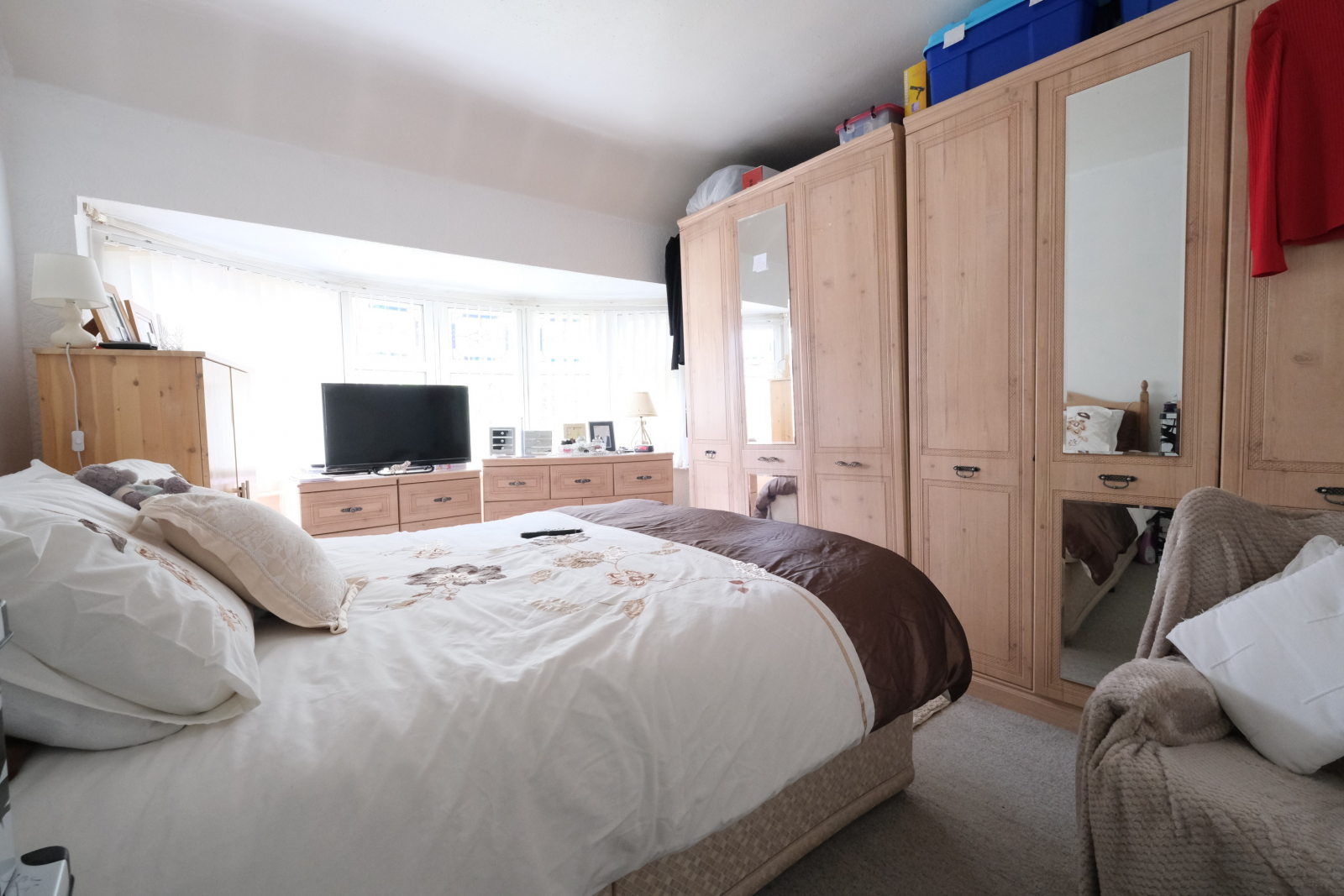 Property for sale at 32 Lulworth Road, Hall Green, Birmingham. B28 8NS